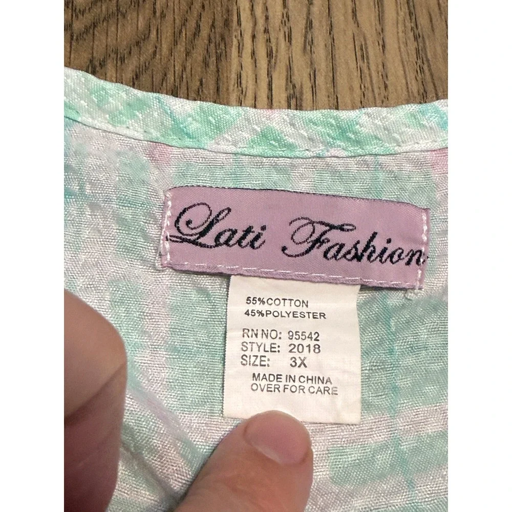 Lati Fashion Shirts Womens Size 3X Green Seersucker House Coat Snap Front Floral